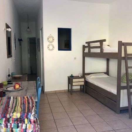 Villa Costa Studios Вати Екстериор снимка